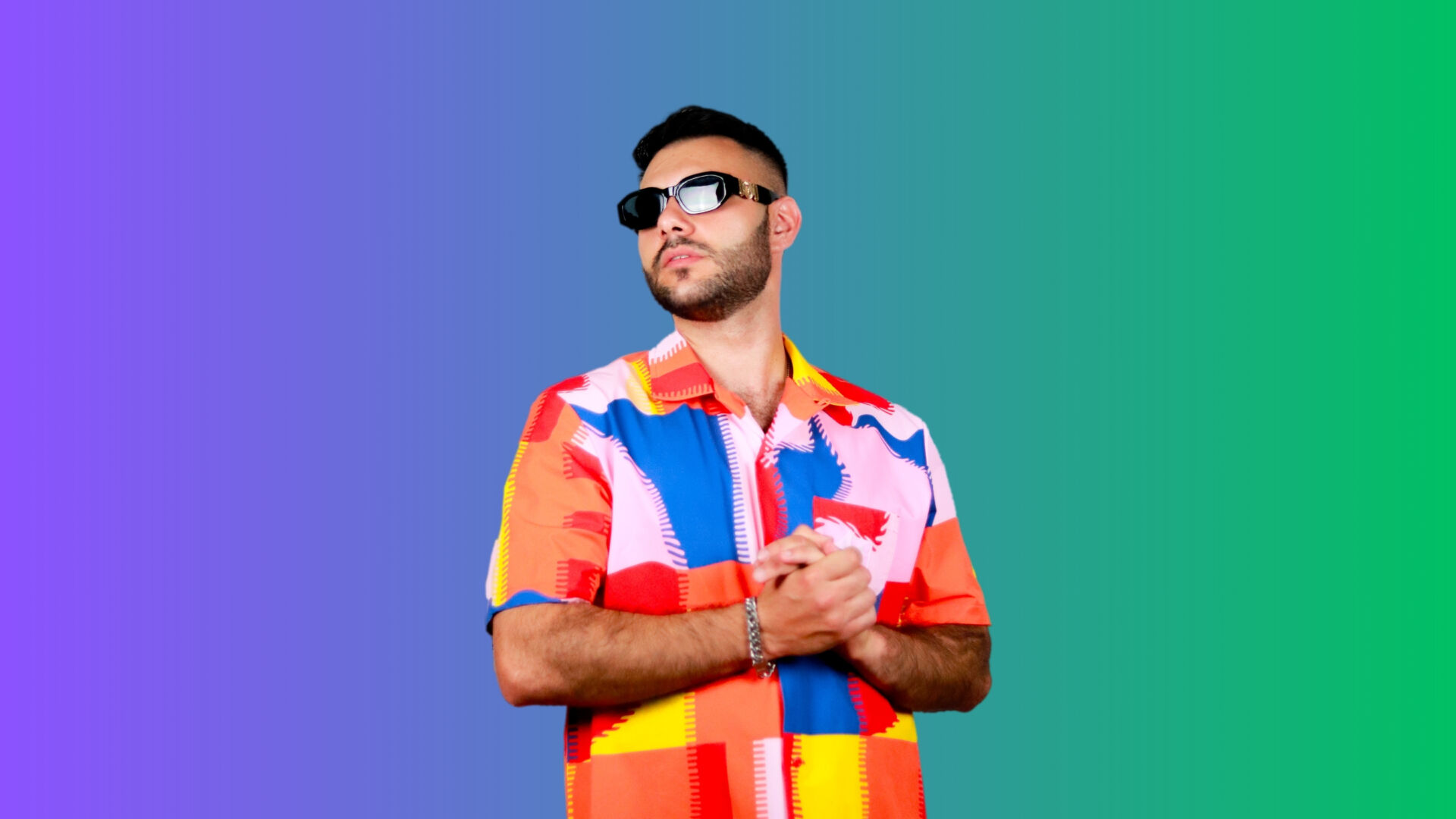 Get ready to groove as Italian DJ & producer SKYLIN3 joins forces with Scottish sensation Kevin McKay for their latest track, "The Way I Are."