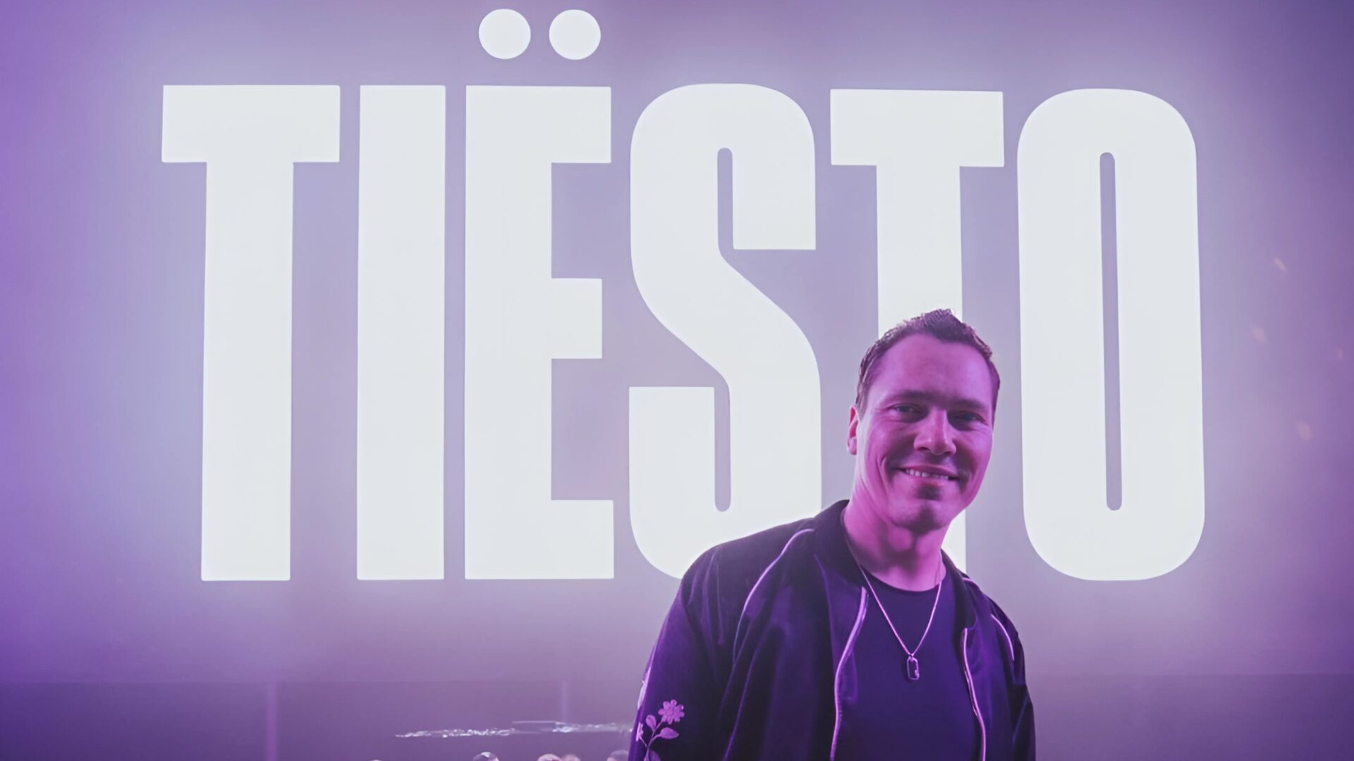 Tiësto Releases New Single "Tantalizing," in Collaboration with Soaky Siren