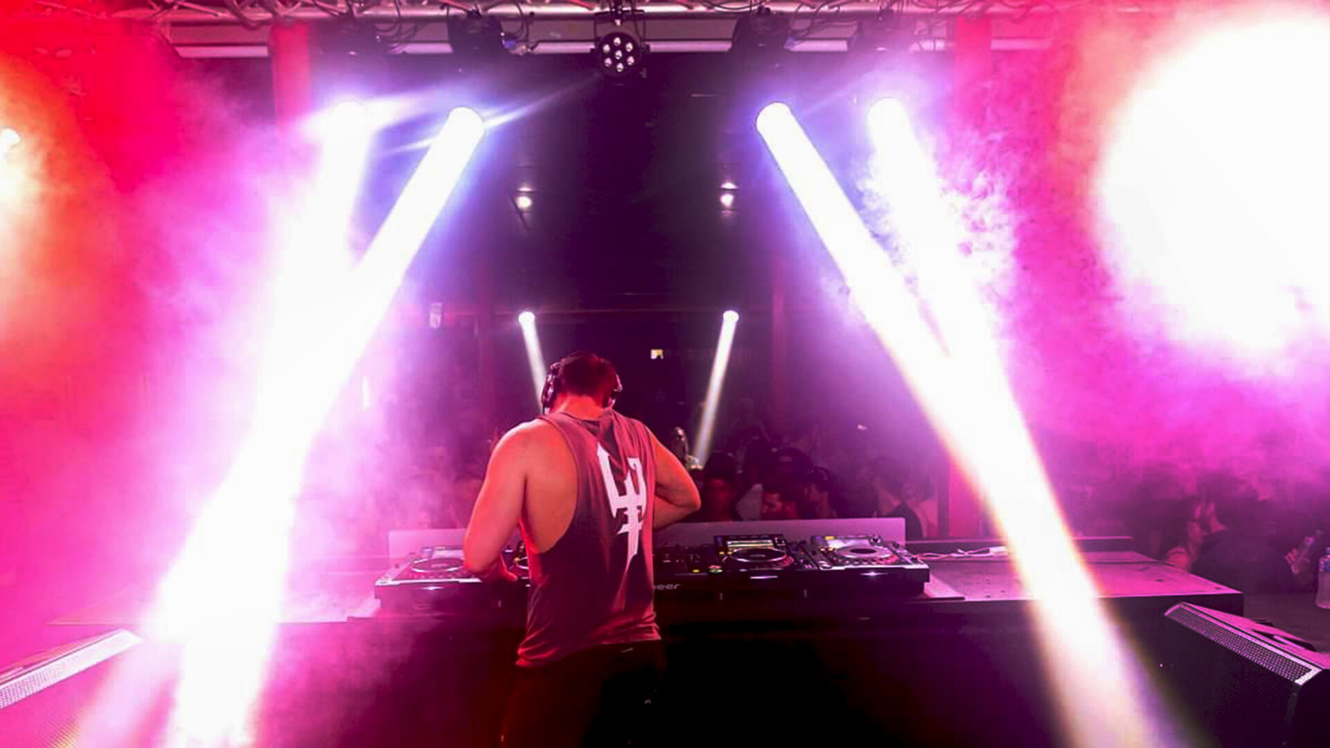 Artist Spotlight: AMAX – From Hardstyle to Heartstrings