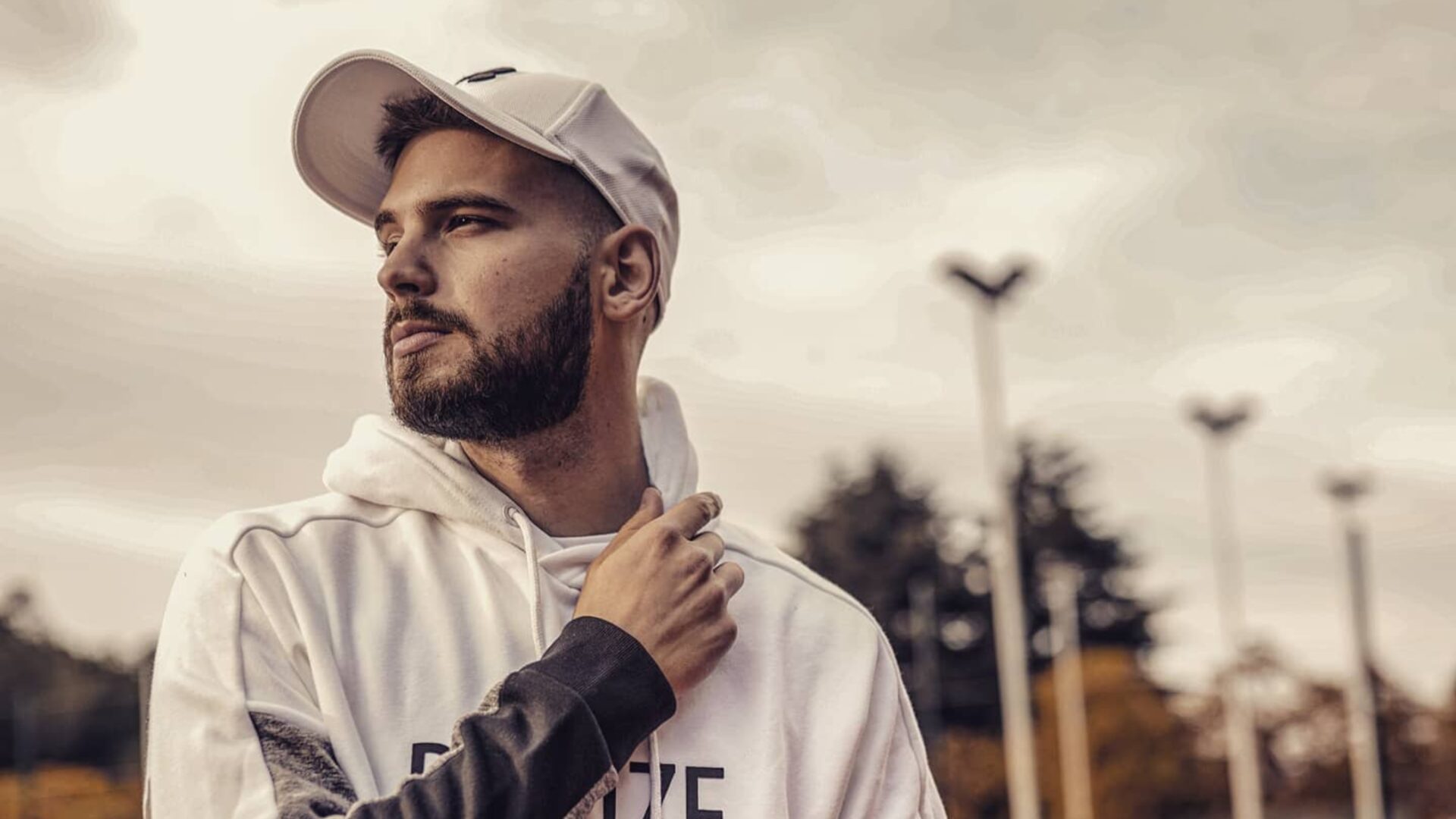 Erick Gardina Unveils Soulful Deep House Anthem “Missin U”