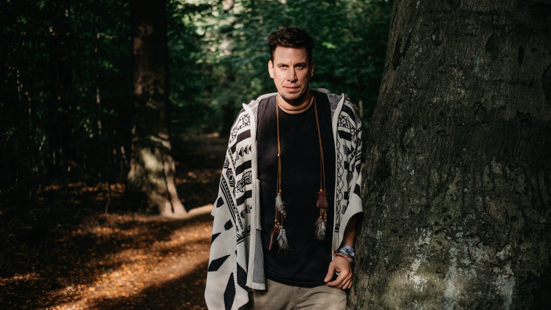 Home 30 Oliver Koletzki UFO Network Press Images 1